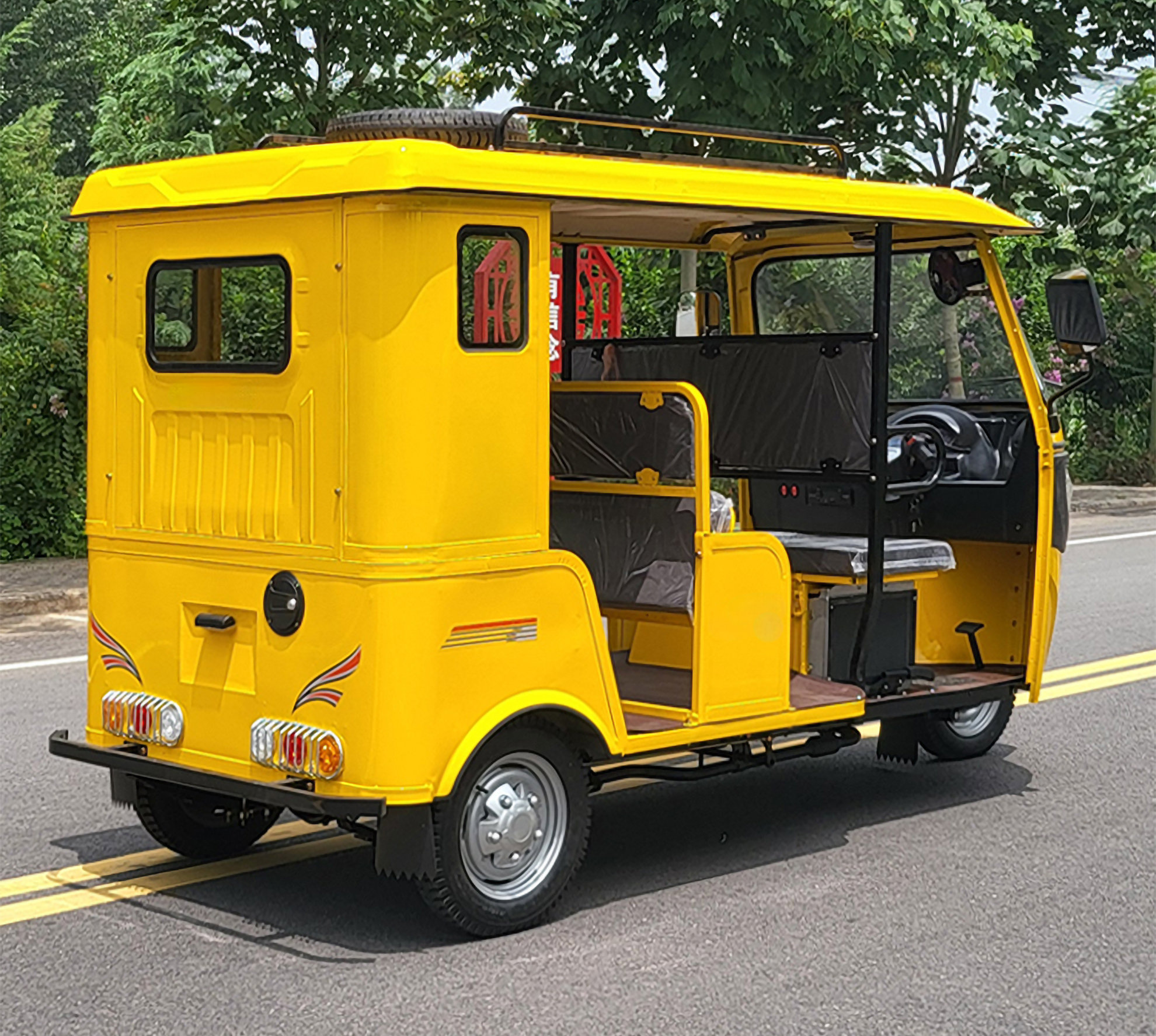 RX-L3 Gasoline Passenger Tricycle3